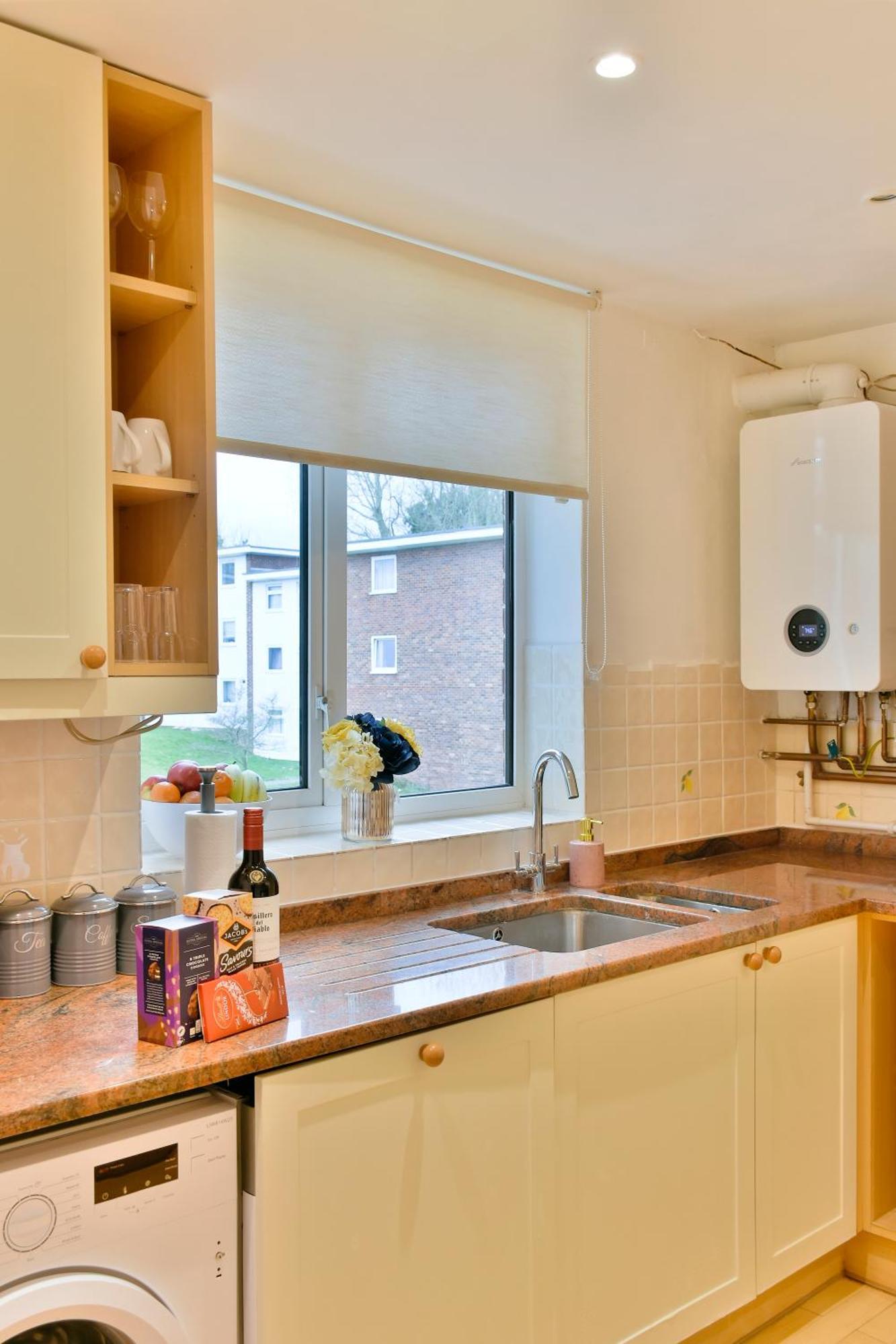 Ferienwohnung Lovely Flat Near University Of Reading Exterior foto